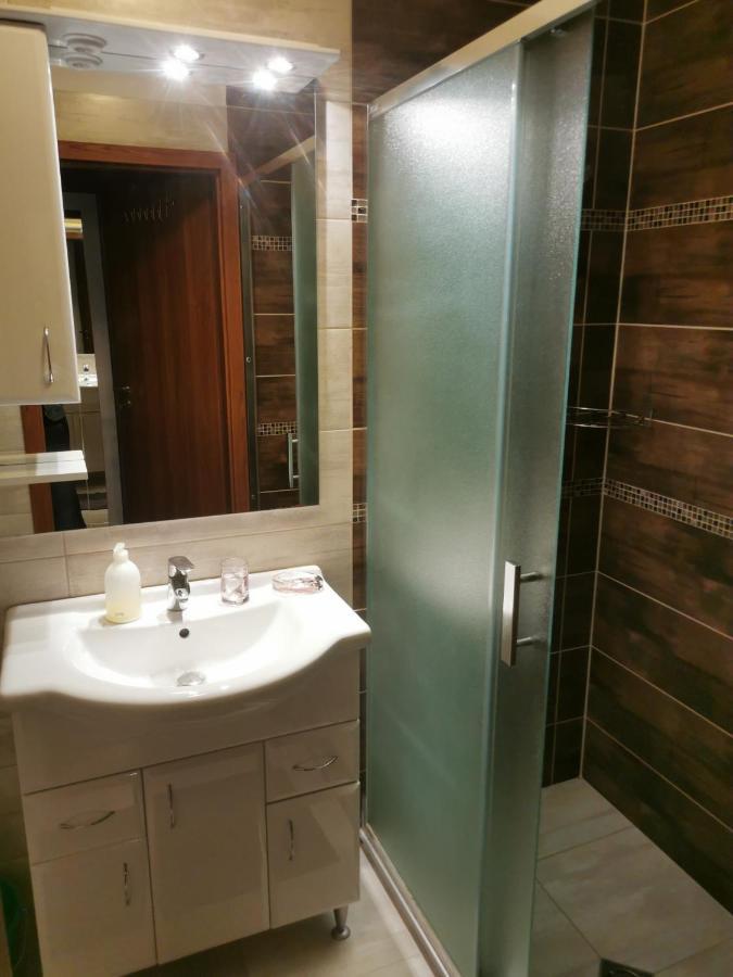 Szabo Apartman Sárvár Extérieur photo